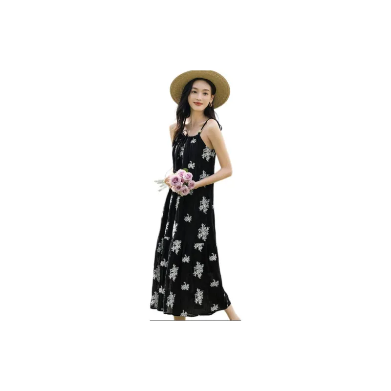 Mo Han Yi Mei Slip Dress Women's Black With White Floral-1
