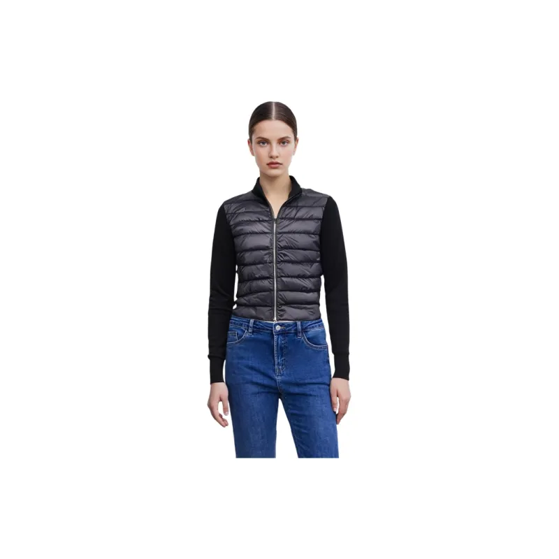 Moncler Women's Quilted Puffer Jacket Black-4