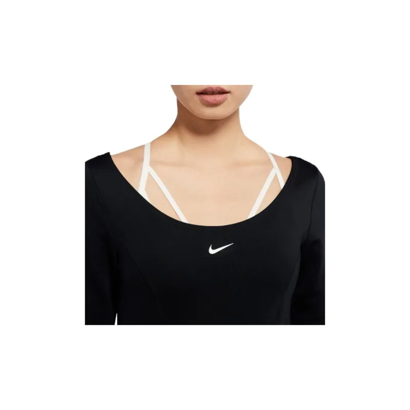 Nike SPORTSWEAR TECH PACK T-Shirts Women's Black-4