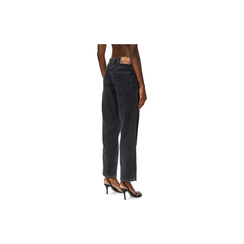DIESEL 2016 D-Air Straight-Leg Jeans-2