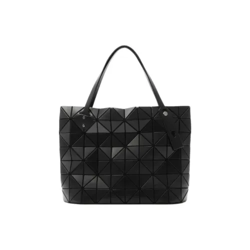 ISSEY MIYAKE Handbags
