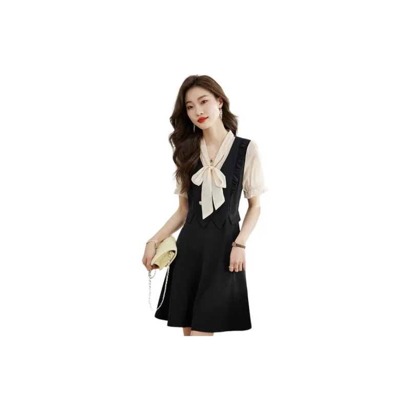 La Chapelle Short Sleeved Dress Women's-9