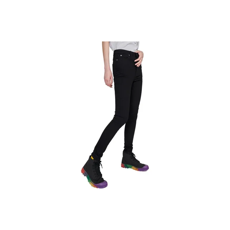 Lee Jeans Women's Black-3
