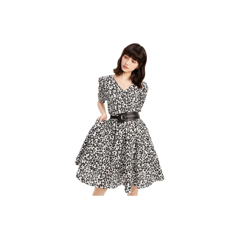 Hopeshow Short Sleeved Dress Women's White With Floral-1