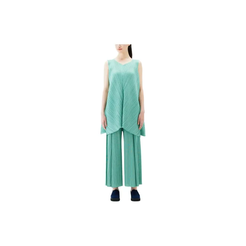 PLEATS PLEASE ISSEY MIYAKE T Shirt Women's Green-1