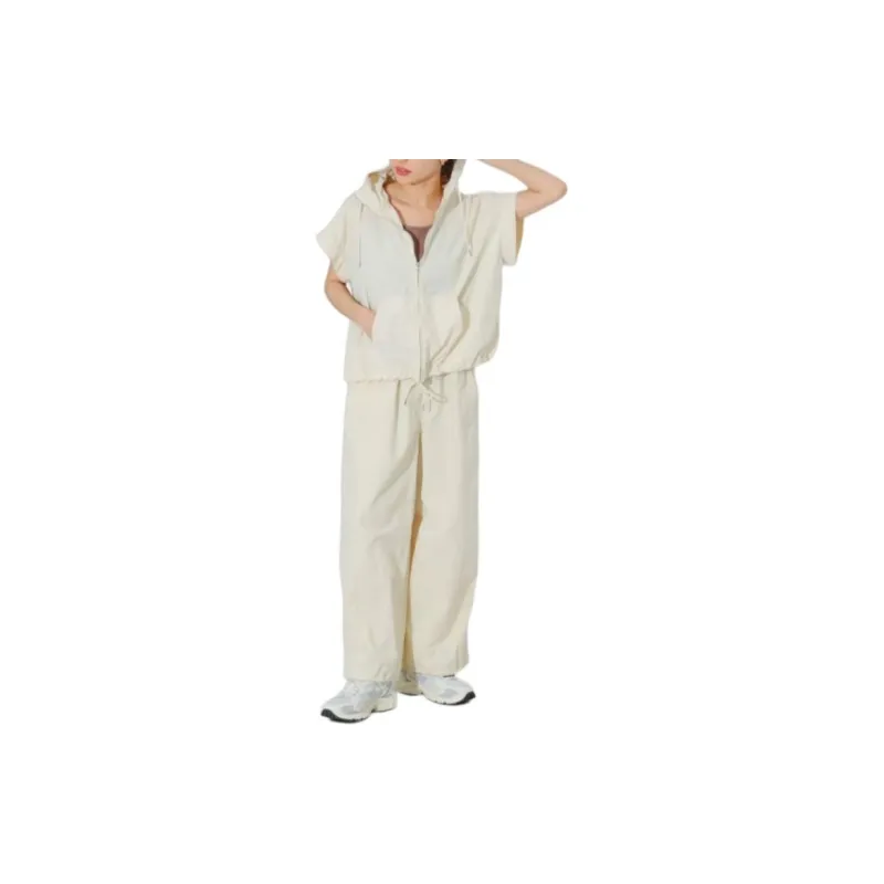 Beams Jackets & Coats Women's Beige-2