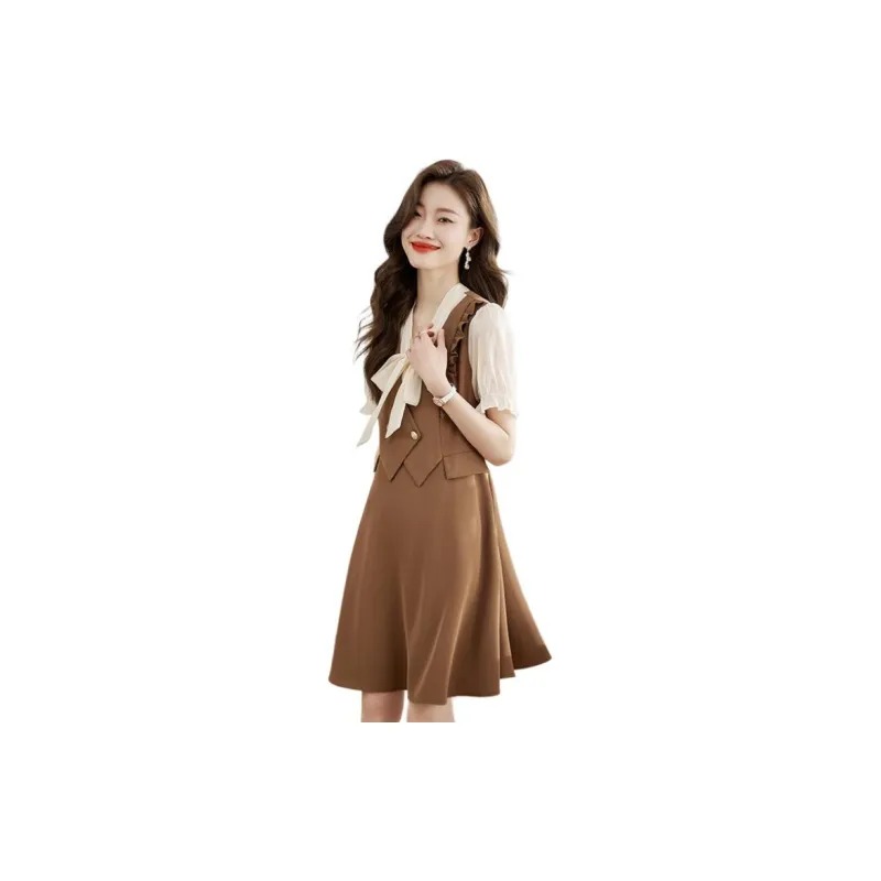 La Chapelle Short Sleeved Dress Women's-3