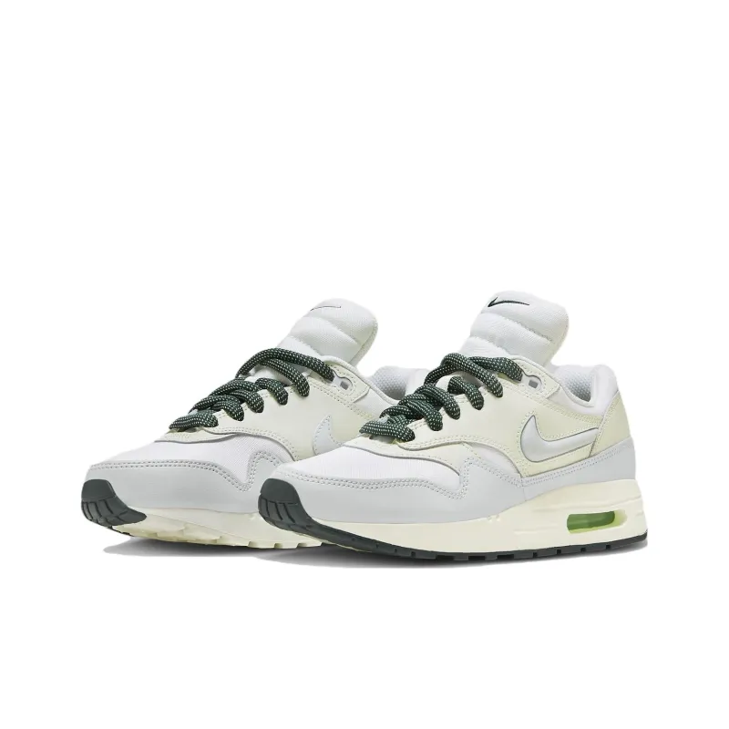 Nike Air Max 1 "Padded Tongue" GS-3