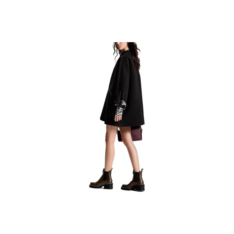 LOUIS VUITTON Signature Boxy Button Up Coat-3