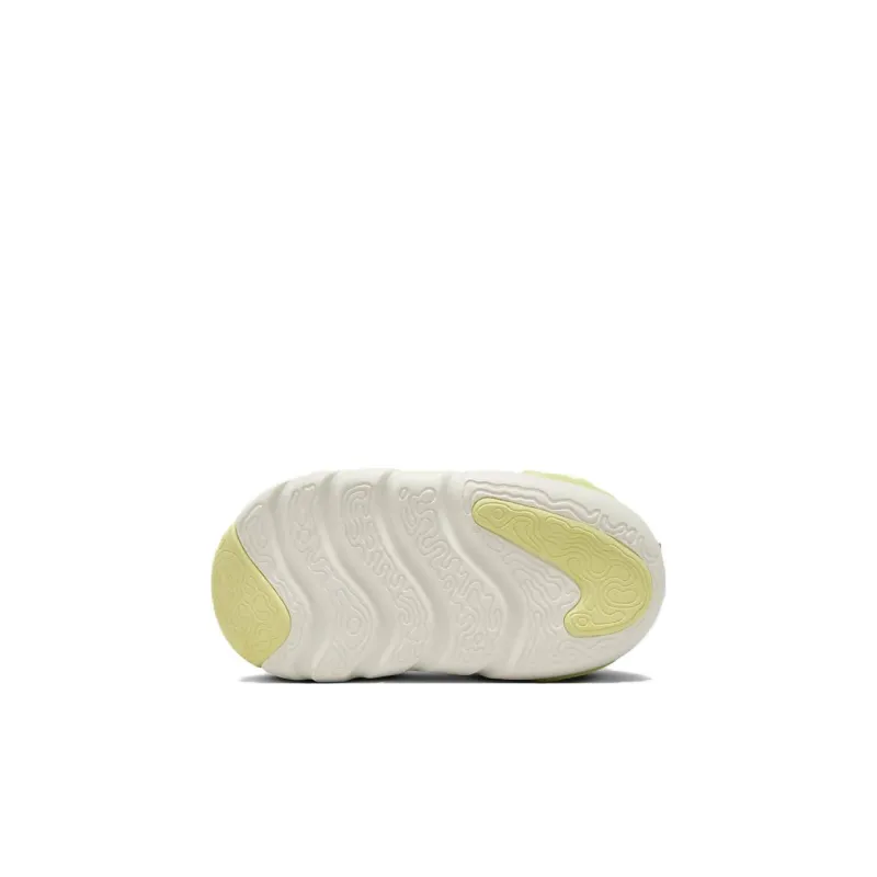 Nike Dynamo Go FlyEase TD 'Deep Jungle Lime Blast'-4