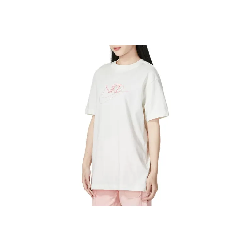 Nike Women'ss Letter Print Crewneck Retro T-Shirt Beige-3