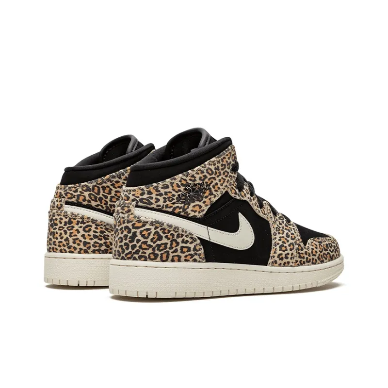 Jordan 1 Mid SE Leopard GS-3