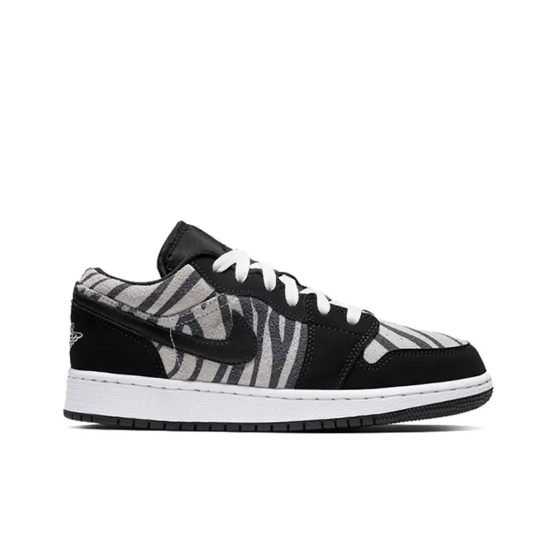 Jordan 1 Low GS Zebra-5