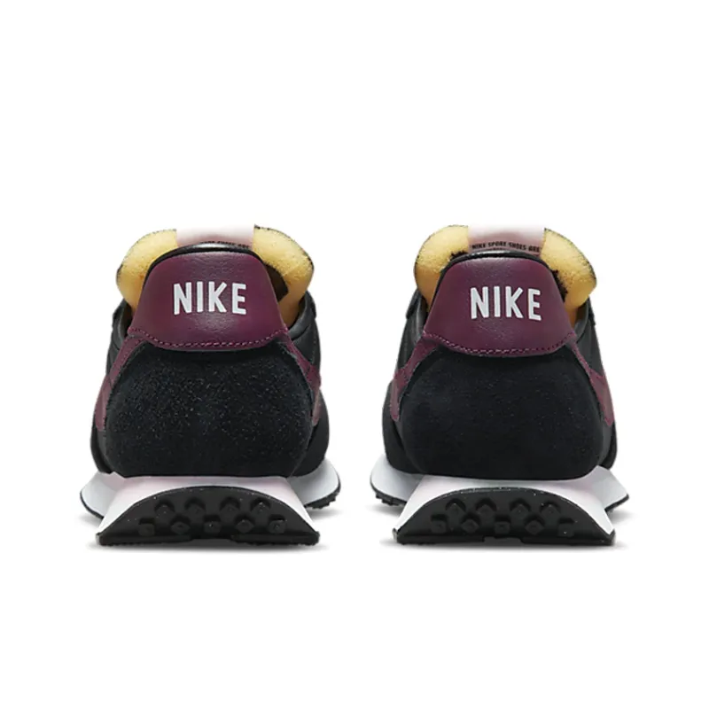 Nike Waffle Trainer 2 Black Dark Beetroot GS-4