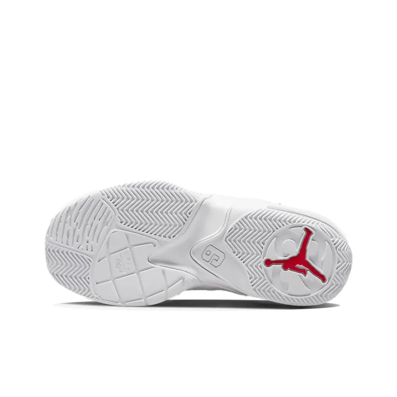 Jordan Max Aura 3 White University Red GS-5