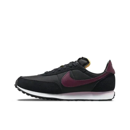 Nike Waffle Trainer 2 Black Dark Beetroot GS