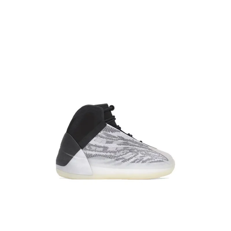 Adidas Yeezy QNTM Lifestyle Model Infants-1