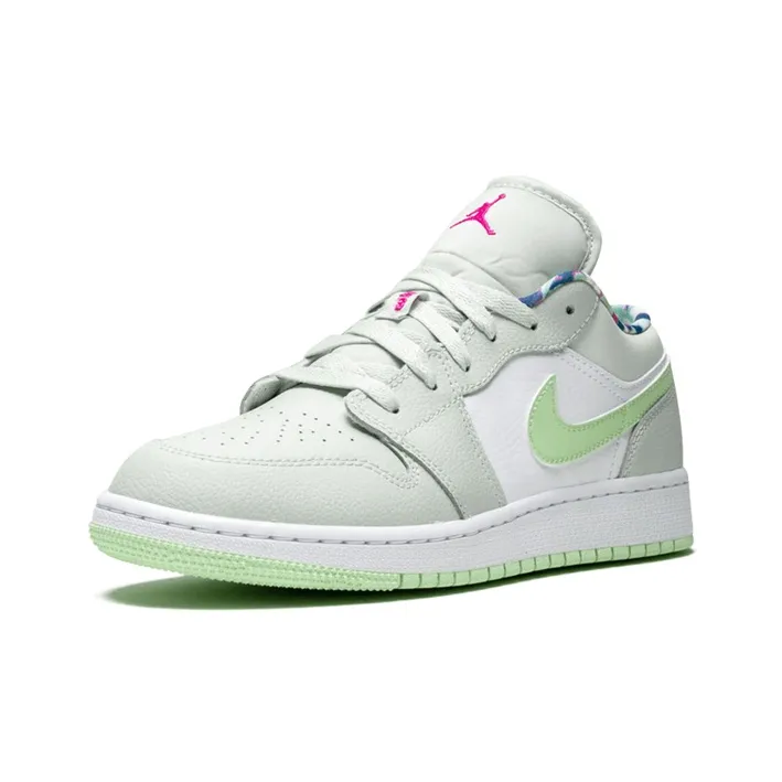 Jordan 1 Low GS Barely Grey Spruce-1