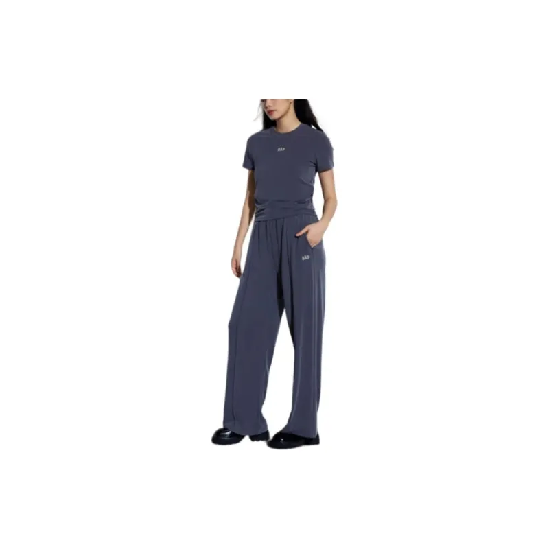 GAP Short-Sleeved T-Shirts Women's-1