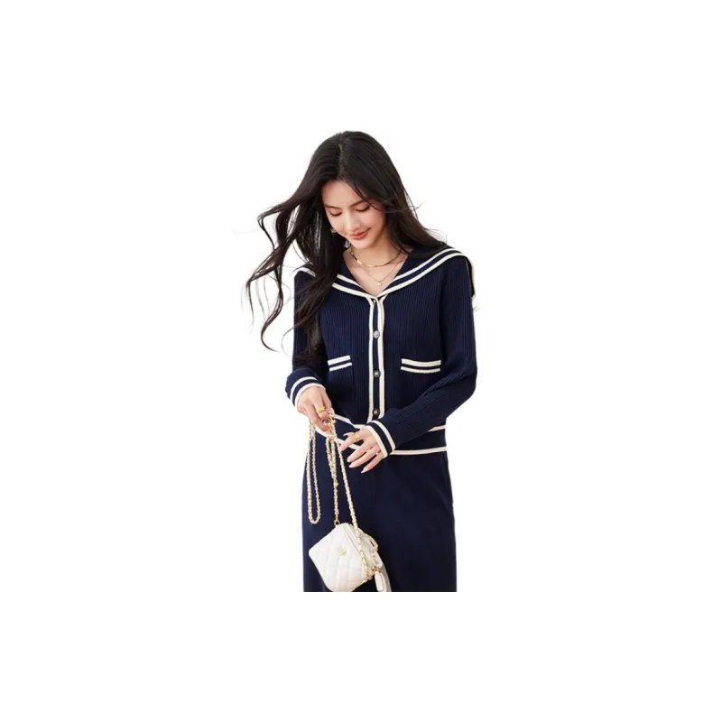 La Chapelle Knitwear Women's Navy Blue-3