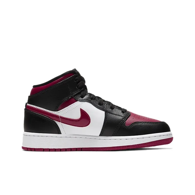 Jordan 1 Mid Bred Toe GS-3