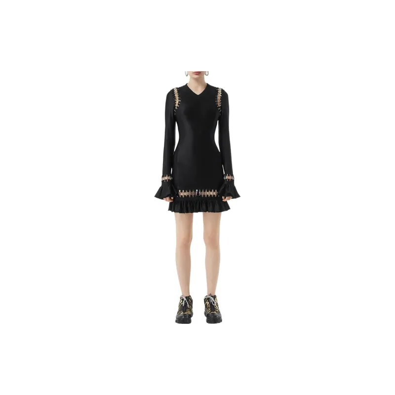 Burberry Ring Embellished Mini Dress 'Black'-7