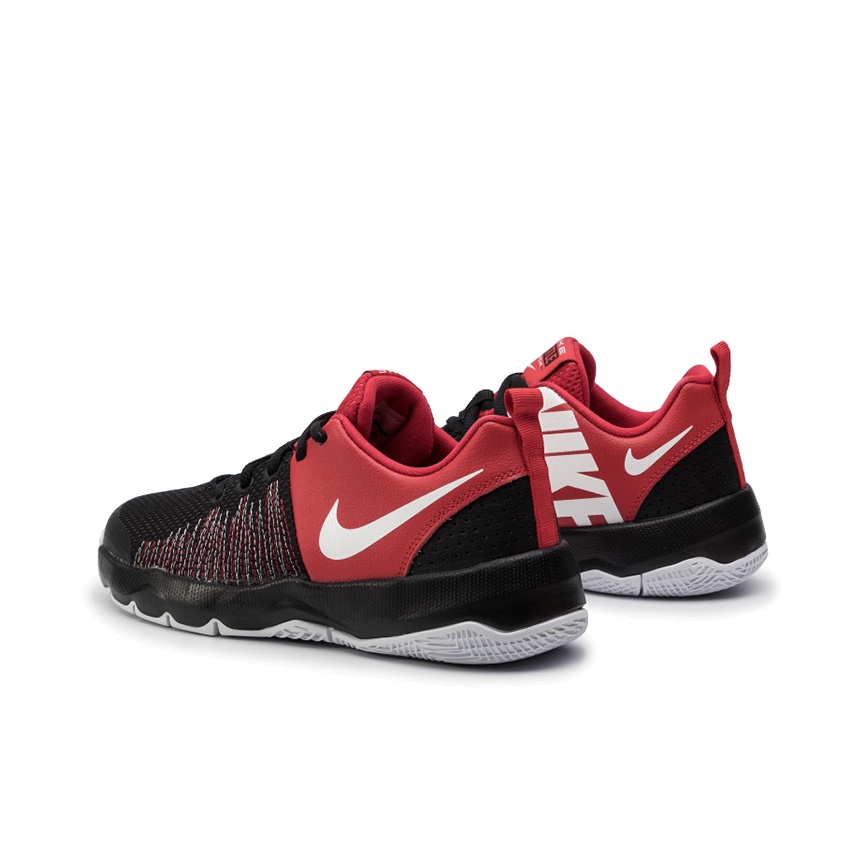 Nike Team Hustle shops Quick 2 (GS) 6Y