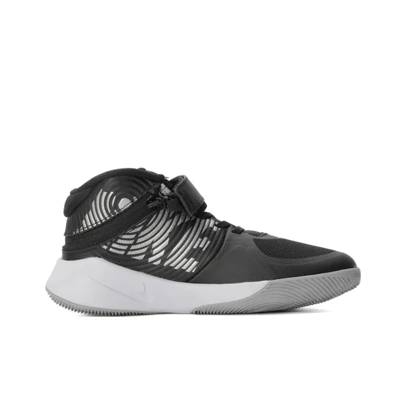 Nike Team Hustle D 9 FlyEase Kids' Basketball Shoes GS-1