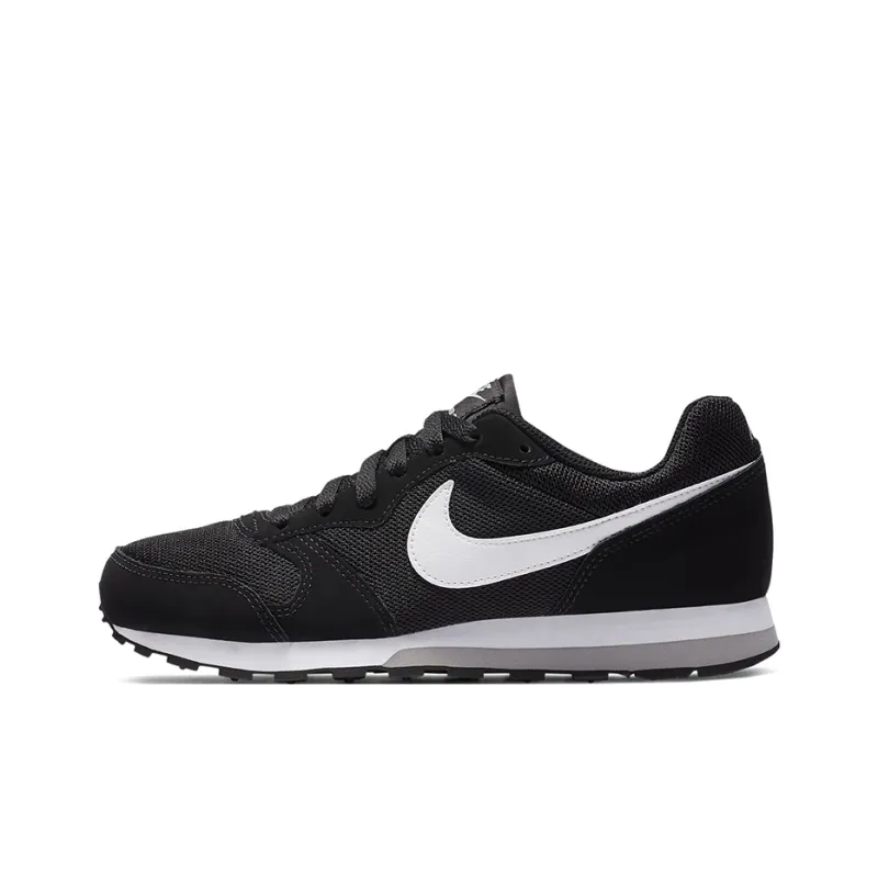 Nike MD Runner 2 Black White GS-0