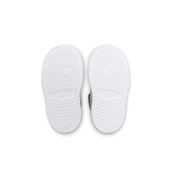 Jordan 1 Mid White Black Graffiti-5