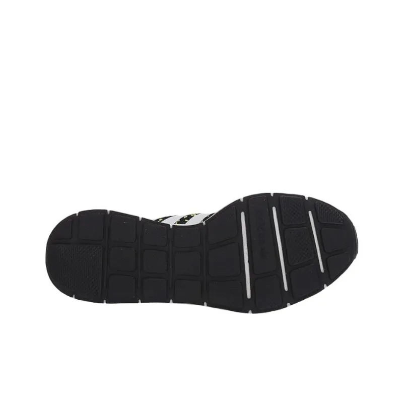 Adidas Swift Run Core Black Cloud White-4