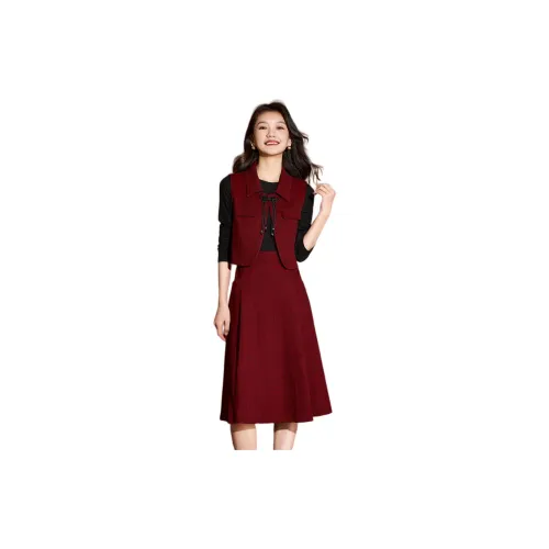 Mylan Two Piece Skirt Sets Women's Red