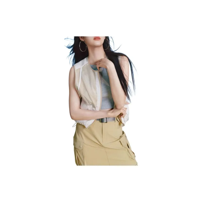 GAP Vests Women's-1
