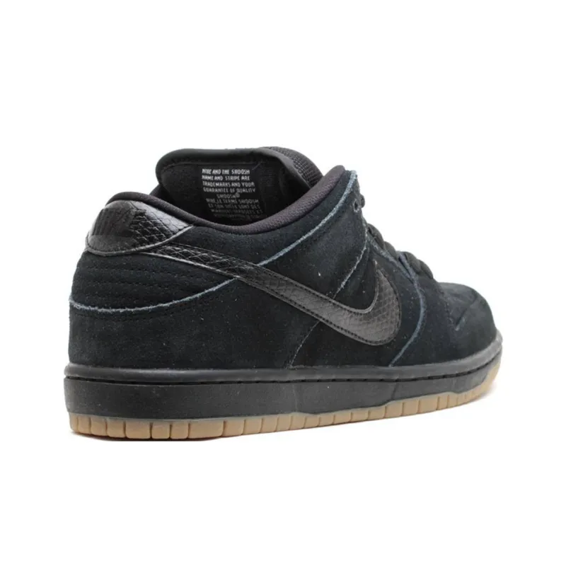 Nike Sb Dunk Low Black Snake Gum-3