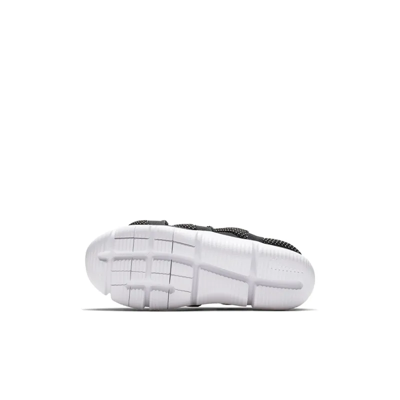 Nike Novice Slip Resistant Shock Absorbers Low Top Sports Casual Shoes Black White Children Aged 3 7 Years Old-4