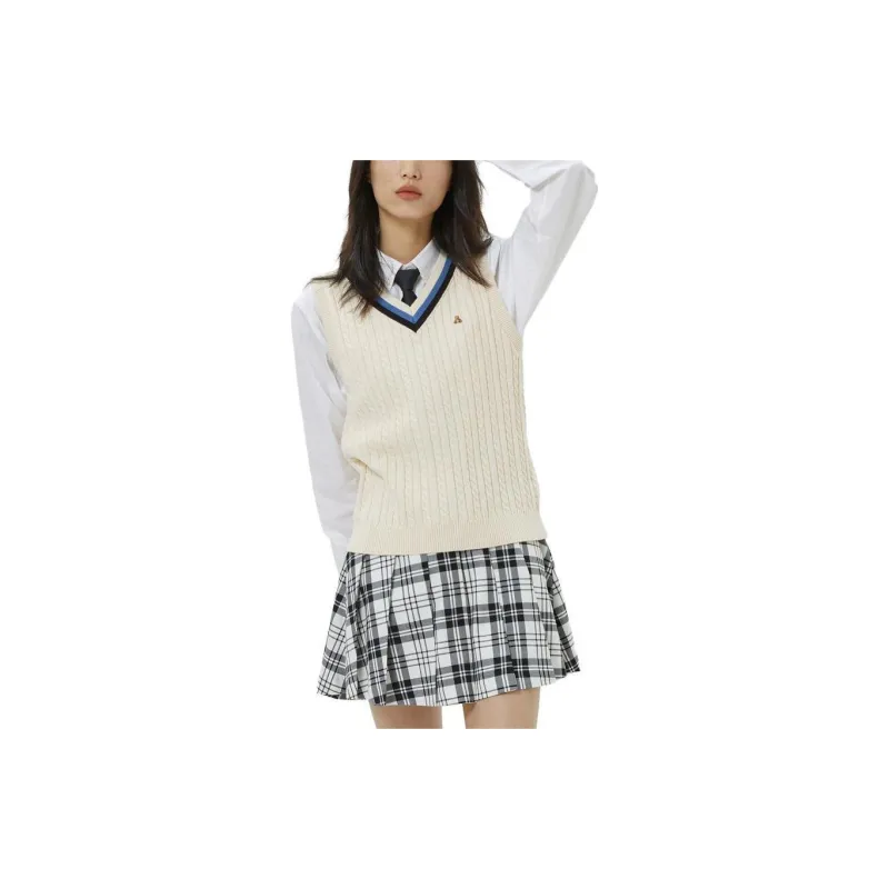 GAP Vests Women's-11