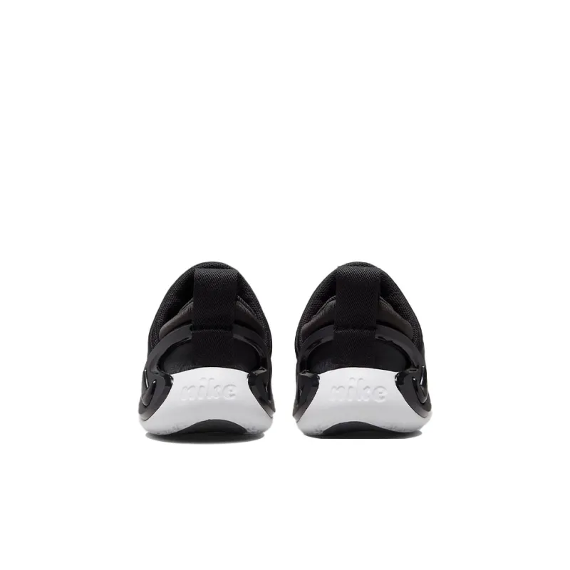 Nike Dynamo Go Black White TD-4