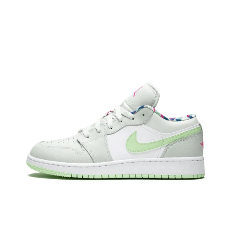Jordan 1 Low GS Barely Grey Spruce-0