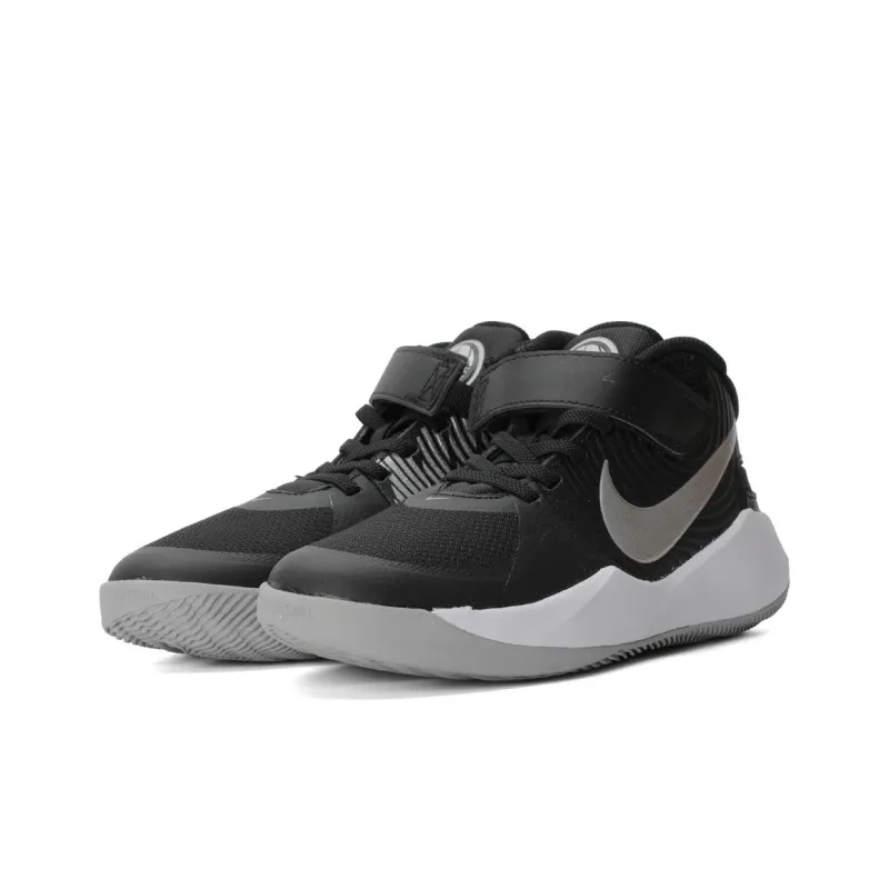 Nike Team Hustle D 9 FlyEase Kids' Basketball Shoes GS-2
