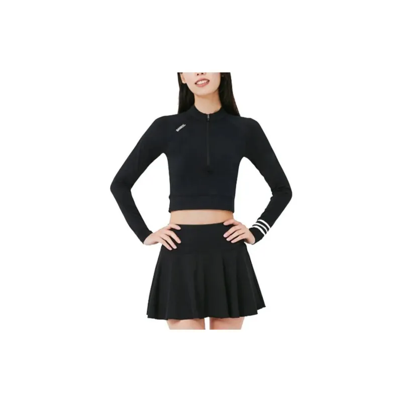BARREL Resort Half Zip Crop Rashguard-BLACK Sweatshirt Women's Black-5