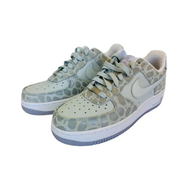 Nike Air Force 1 Premium Anti-Slip Wear-Resistant Low-Top Skateboard Shoes Women's Gray White-1