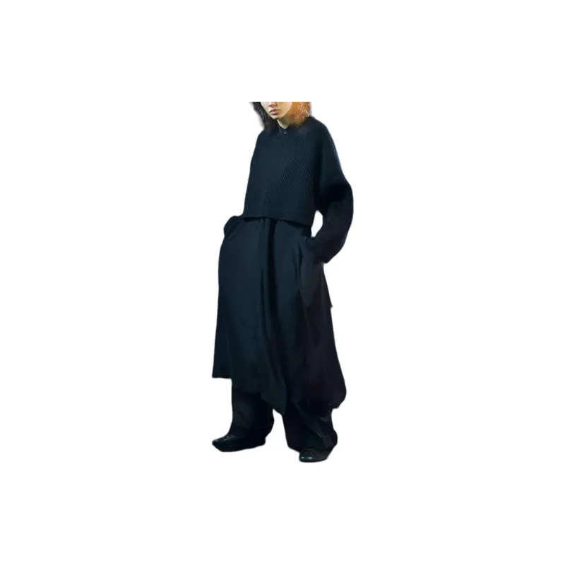 Yohji Yamamoto Backless Crewneck Cropped Jumper-5