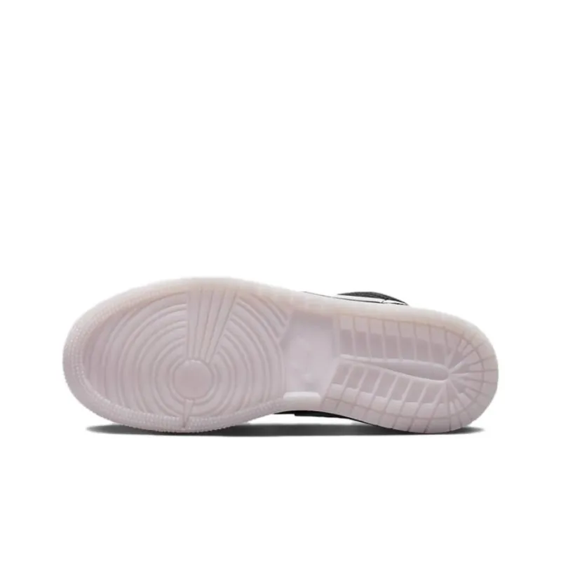 Jordan 1 Low SE Black Iced Lilac GS-5