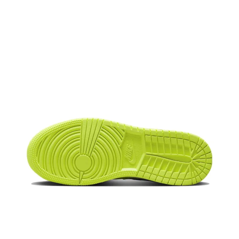 Jordan 1 Low SE Black Cat Volt GS-6