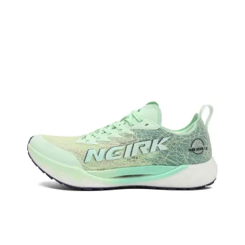 NEIERKE Running Shoes Unisex Trudging Snow To Find Plum Blossom