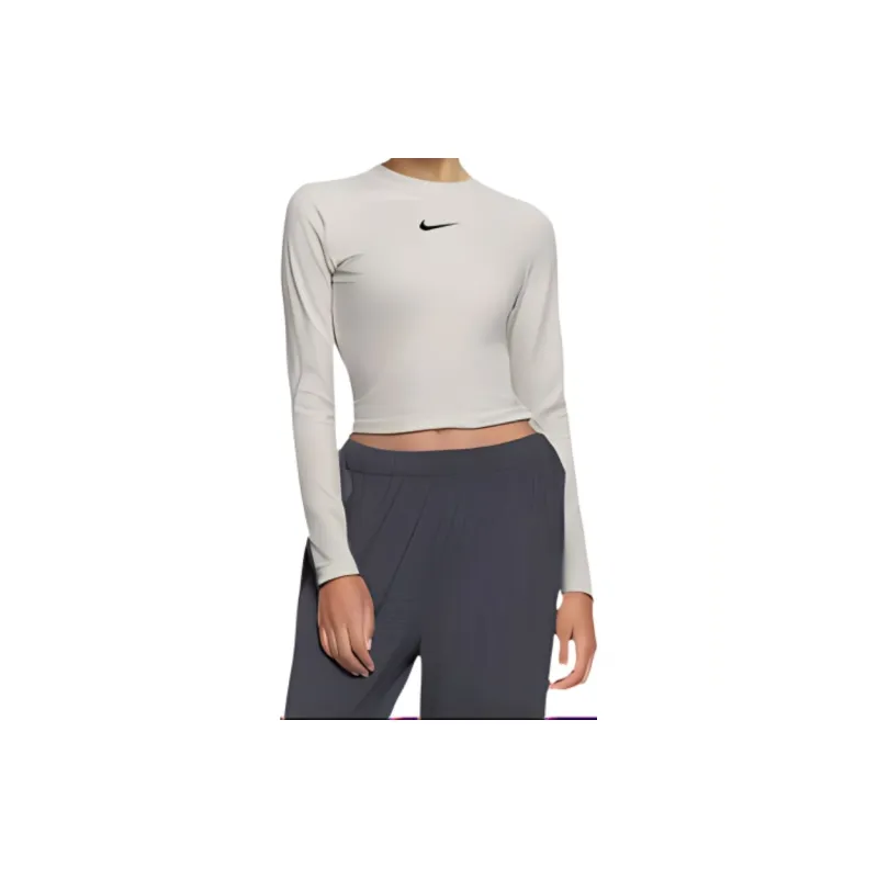 Nike Women'ss Pullover Cropped Retro Crewneck T-Shirt Beige-3