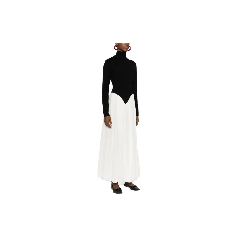 Chloe Long Sleeved Dress Women's Black-3