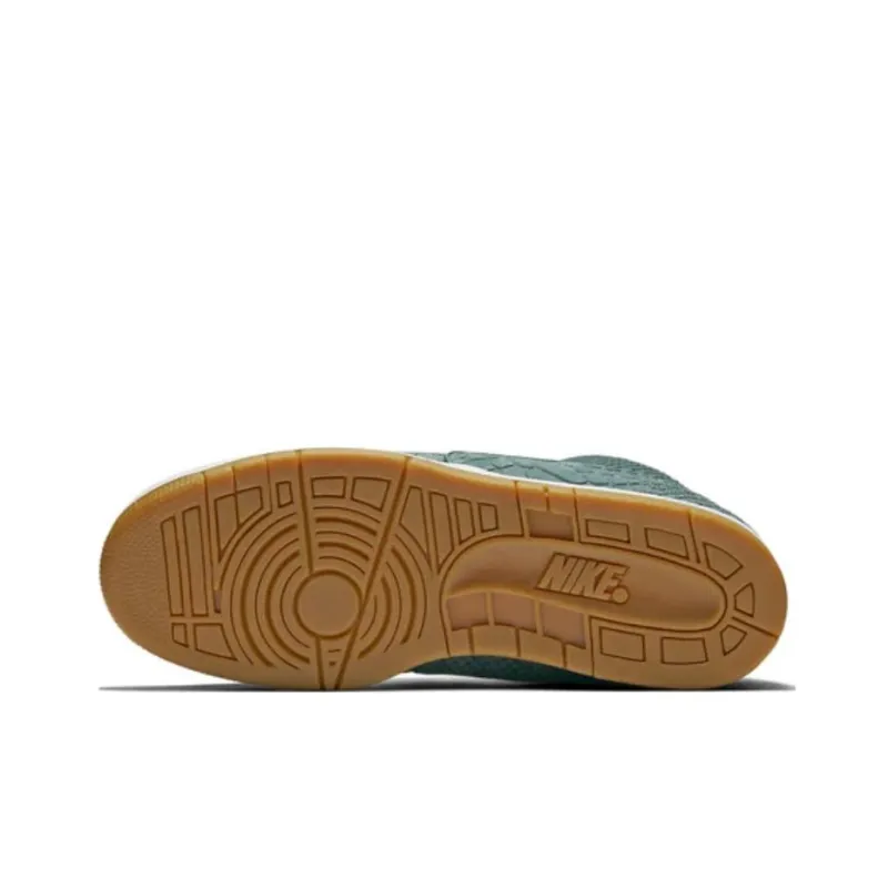 Nike Air Python Hasta-4