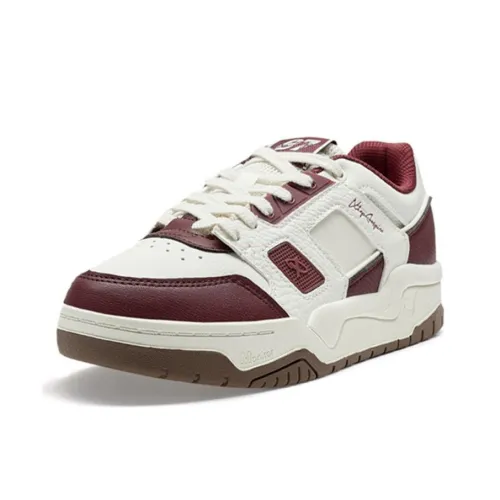 XTEP Slip Resistant Cushioning Low Top Skateboard Shoes Women's White Red