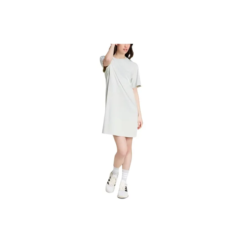 Adidas SportswearESSENTIALS 3-STRIPES SINGLE JERSEY BOYFRIEND TEE DRESS Short-Sleeved Dresses Women's Linen Green-1